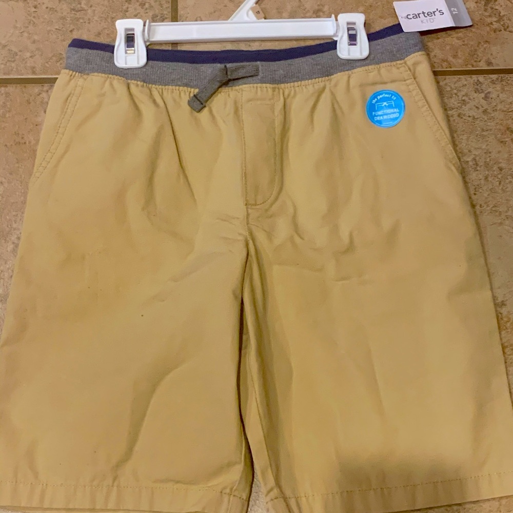 Carter’s Boys shorts size 12